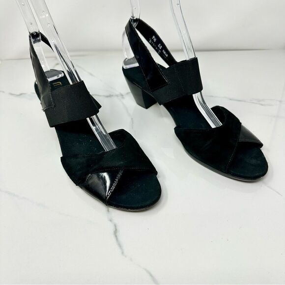 Munro Suede Heeled Sandals- Size 9.5 - Picture 4 of 15